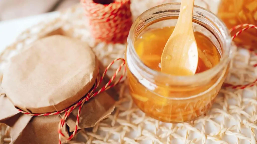 Apricot jam making